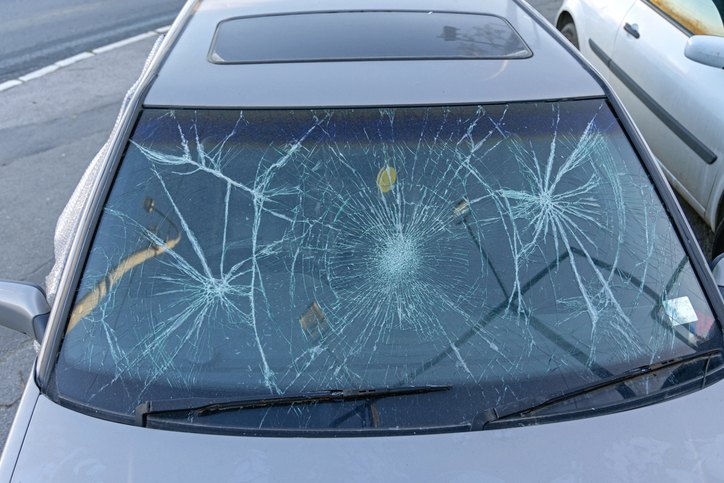 Restore Cracked Windshields Efficiently Without Needing a Full Replacement